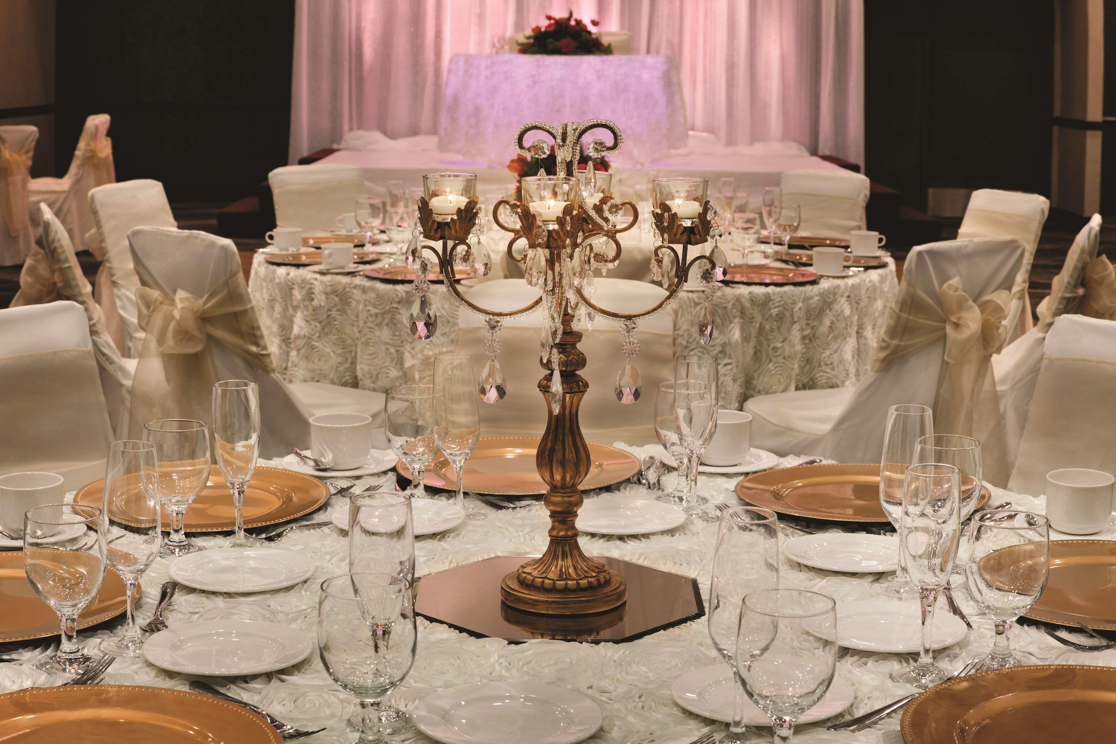 فندق Doubletree By Hilton سان برناردينو المظهر الخارجي الصورة