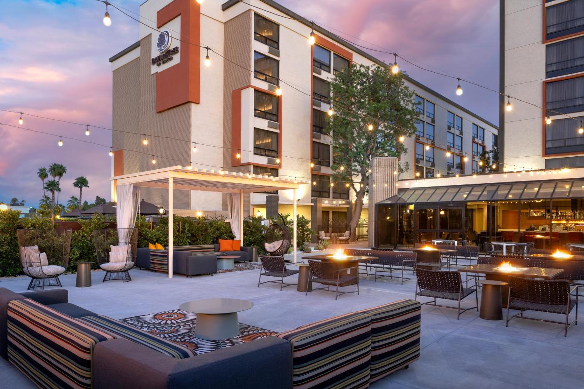 فندق Doubletree By Hilton سان برناردينو المظهر الخارجي الصورة
