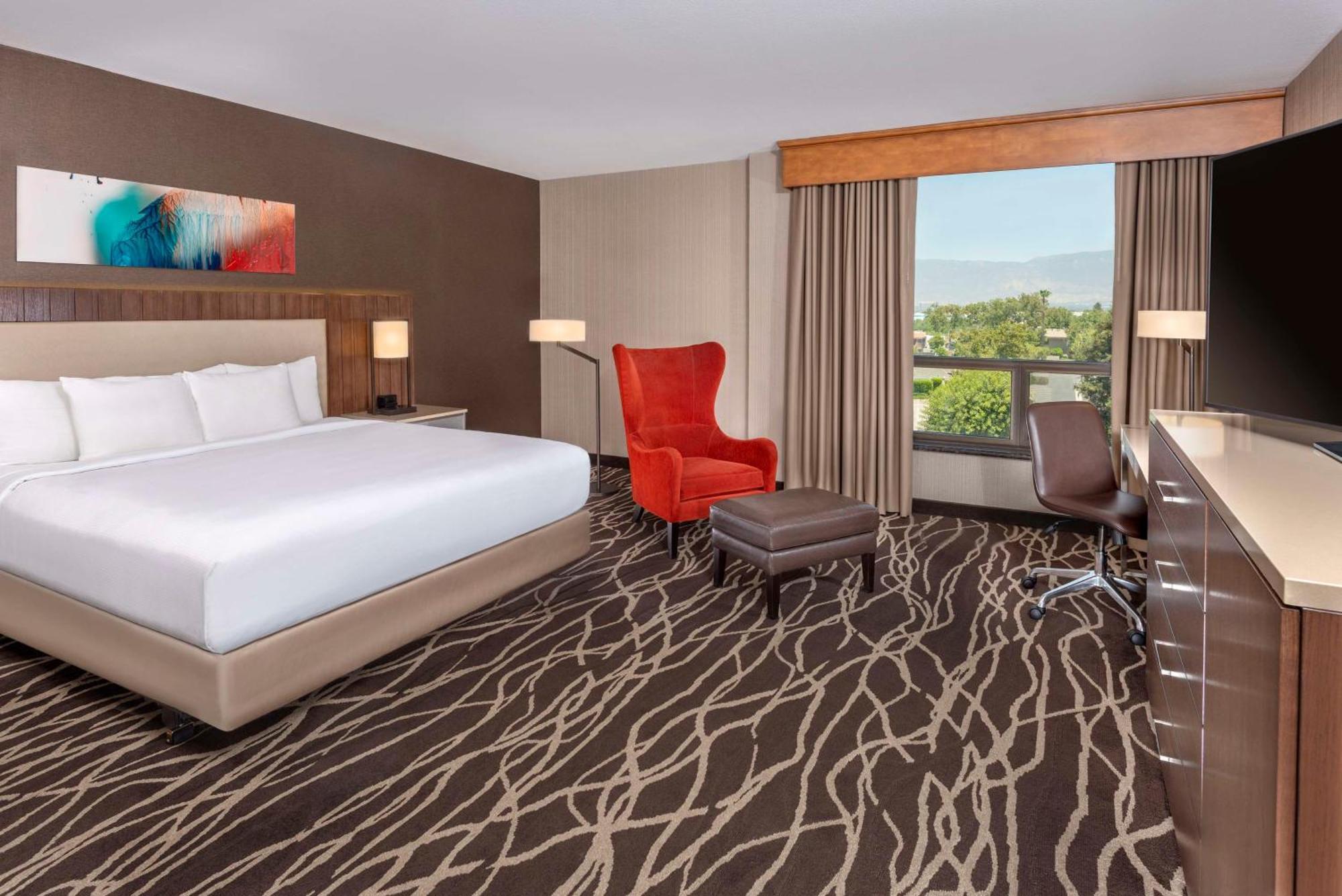 فندق Doubletree By Hilton سان برناردينو المظهر الخارجي الصورة