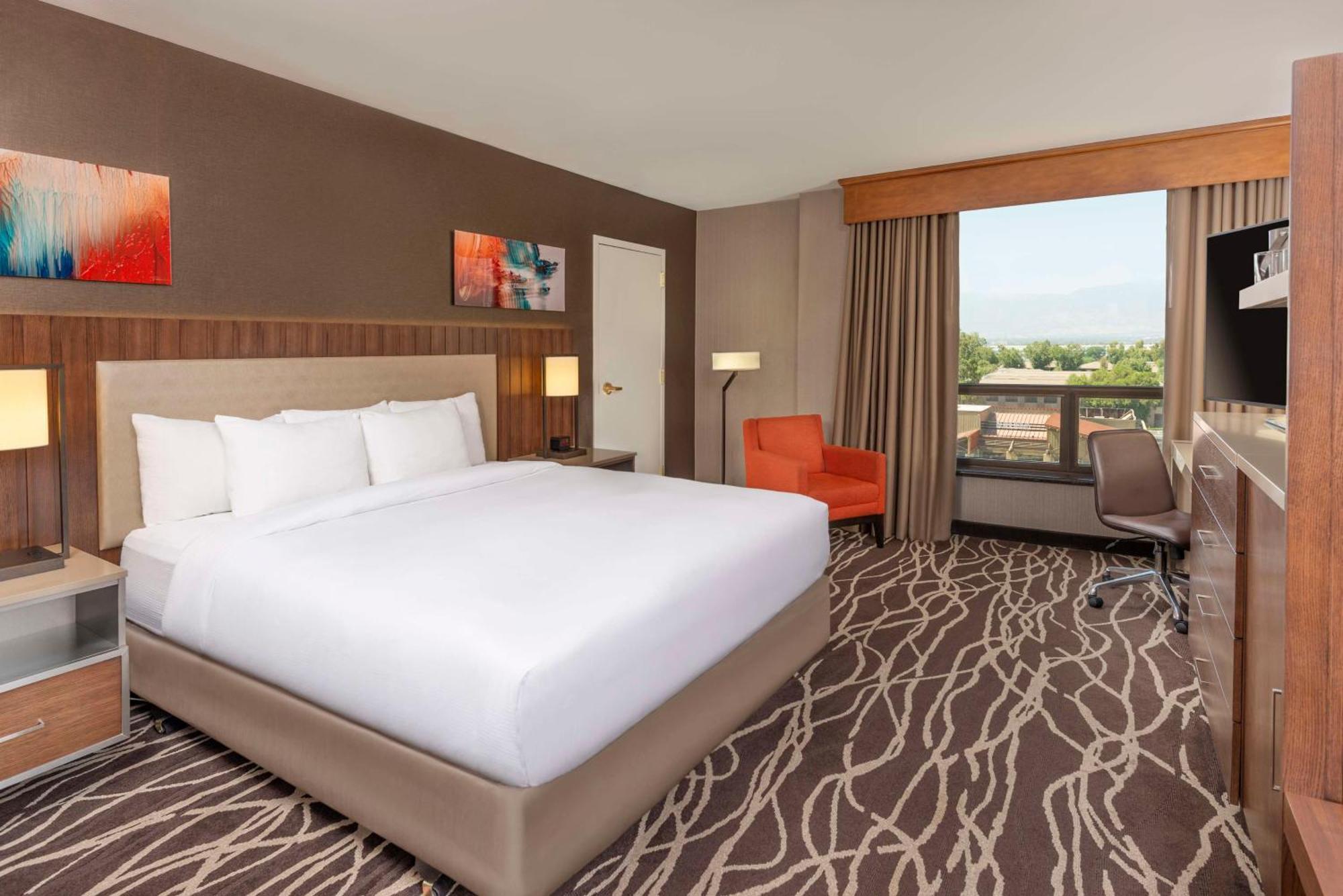 فندق Doubletree By Hilton سان برناردينو المظهر الخارجي الصورة