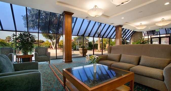 فندق Doubletree By Hilton سان برناردينو المظهر الداخلي الصورة